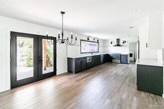 1401 Marigold Ave in McAllen, TX - Building Photo - Building Photo