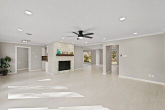 10811 Tupper Lake Dr in Houston, TX - Building Photo - Building Photo