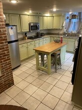 646 W Bittersweet Pl, Unit 4 in Chicago, IL - Foto de edificio - Building Photo