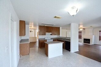 858 Lincolnshire Dr in New Braunfels, TX - Building Photo - Building Photo