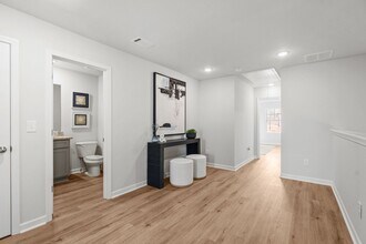 7434 Eaveswell Street in Flowery Branch, GA - Building Photo - Building Photo