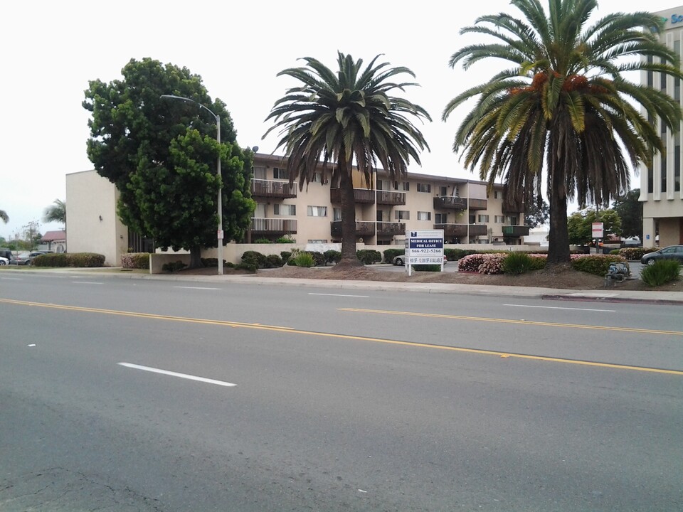 490 4th Ave, Unit 24 in Chula Vista, CA - Foto de edificio