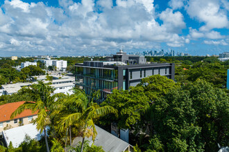 GlassHaus in Miami, FL - Foto de edificio - Building Photo