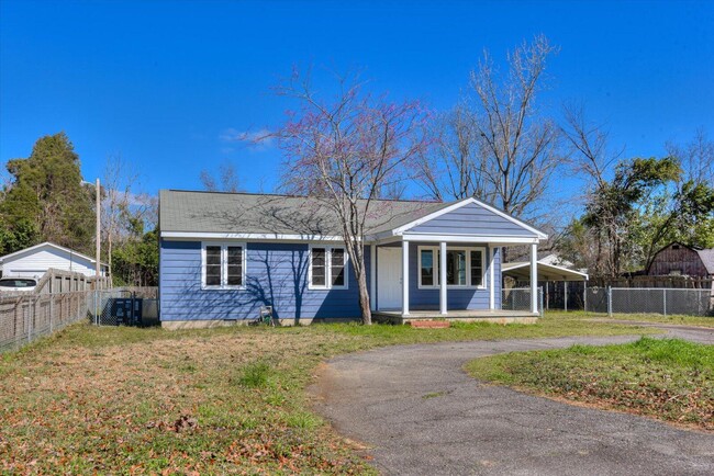 302 Burgess Dr in Aiken, SC - Building Photo - Building Photo