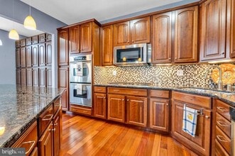 105 N Savanna Dr in Pottstown, PA - Building Photo - Building Photo