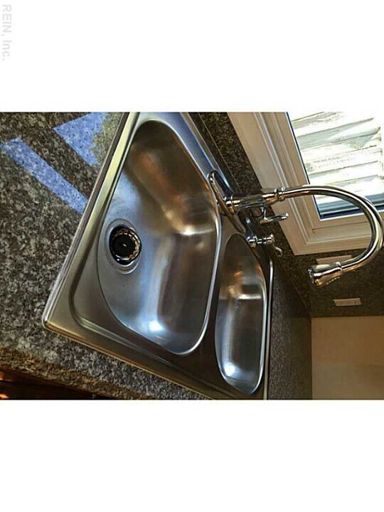 708 W 36th St, Unit 1 in Norfolk, VA - Building Photo