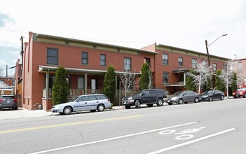 The Homer Condominiums in Denver, CO - Foto de edificio - Building Photo