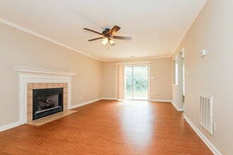 8129 Vermilion Dr in Charlotte, NC - Building Photo - Building Photo