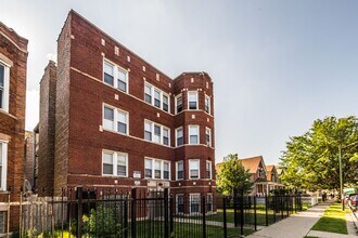 7825 S Emerald Ave Chicago, IL 60620 in Chicago, IL - Building Photo - Building Photo