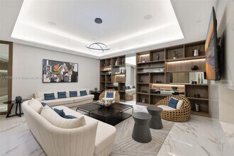 1000 W Island Blvd, Unit 1410 in Aventura, FL - Building Photo - Building Photo