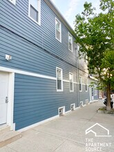 1900 S Throop St, Unit 9 in Chicago, IL - Building Photo - Building Photo
