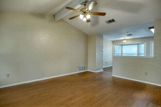 8615 Ruddington Dr in Austin, TX - Building Photo - Building Photo