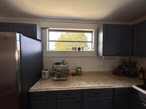 230 Broadview Dr in Spartanburg, SC - Foto de edificio - Building Photo