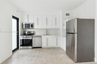 8020 Crespi Blvd, Unit 1 in Miami Beach, FL - Building Photo - Building Photo