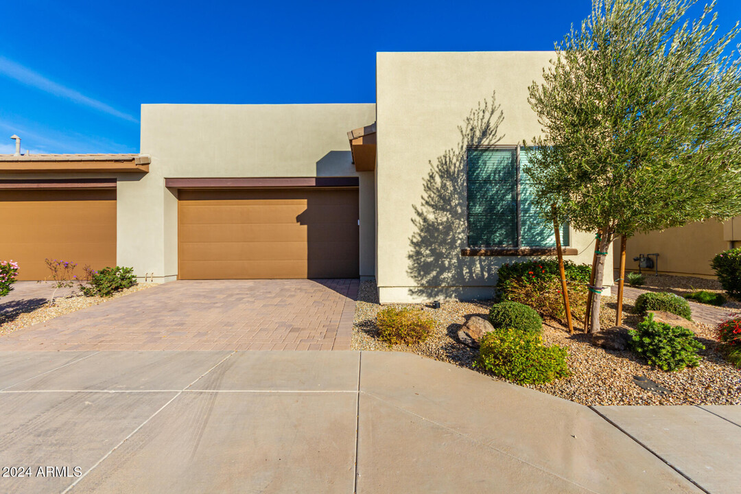 36099 N Copper Hollow Way in San Tan Valley, AZ - Building Photo