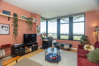 1255 S State St, Unit 1316 in Chicago, IL - Building Photo - Building Photo