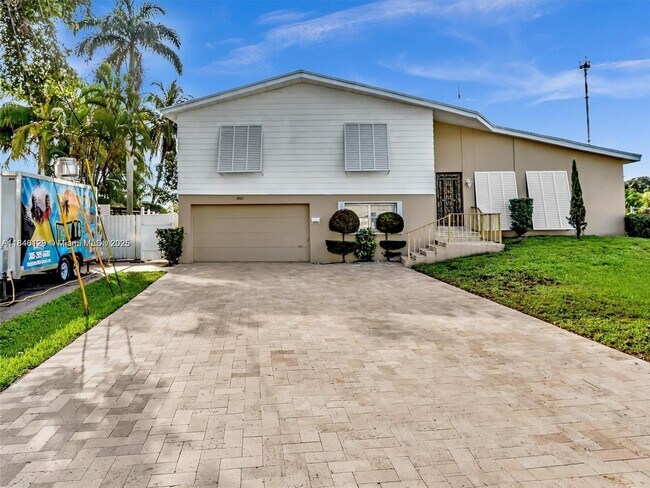 property at 3917 E Lake Pl