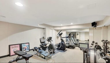 1815 William Howard Taft Rd, Unit 409 in Cincinnati, OH - Building Photo - Building Photo