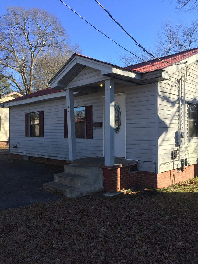 property at 125 Pate St