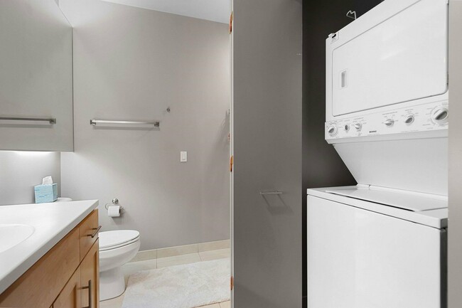 101 Cherry St in Green Bay, WI - Building Photo - Building Photo