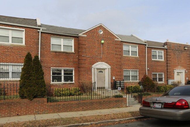 1724 Capitol Ave NE in Washington, DC - Building Photo - Building Photo