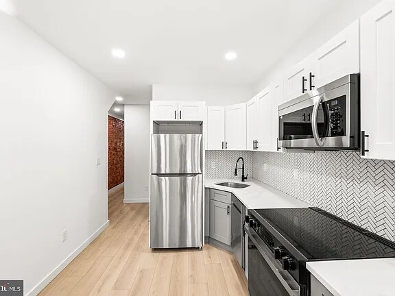 1916 S 23rd St in Philadelphia, PA - Building Photo - Building Photo