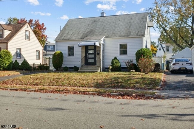 20-09 Prospect Ave in Fair Lawn, NJ - Building Photo - Building Photo