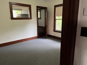 113 32nd Ave S, Unit Upper Unit in Seattle, WA - Foto de edificio - Building Photo