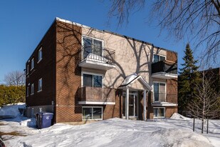 2255 Vallières Rue in Laval, QC - Building Photo