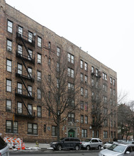 825 Crown St in Brooklyn, NY - Building Photo - Building Photo