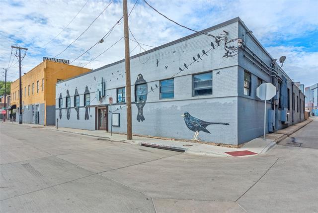property at 215 N Walton St