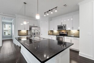 3300 Towers Blvd in Seabrook, TX - Building Photo