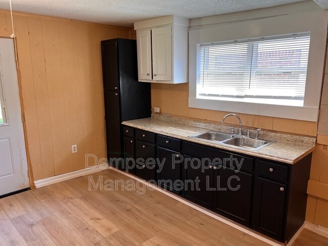 711 36th Ave in Tuscaloosa, AL - Building Photo - Building Photo