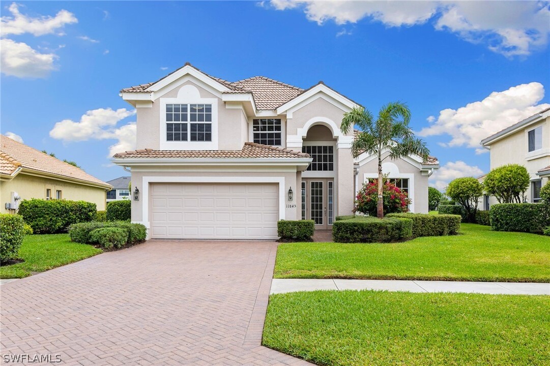 11845 Bramble Ct in Naples, FL - Foto de edificio