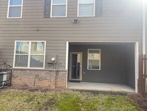 413 Fern Bay Dr SW in Atlanta, GA - Building Photo - Building Photo