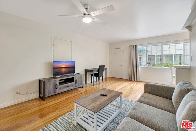 property at 4035 Inglewood Blvd