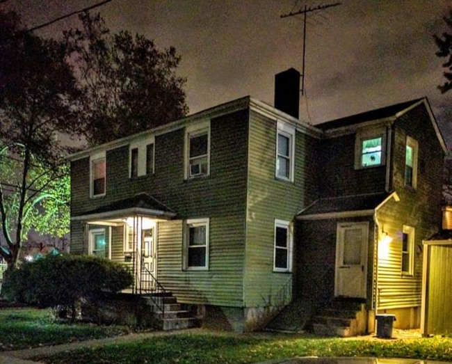 268 2nd St, Unit 360' view 2nd Floor in Hackensack, NJ - Foto de edificio - Building Photo