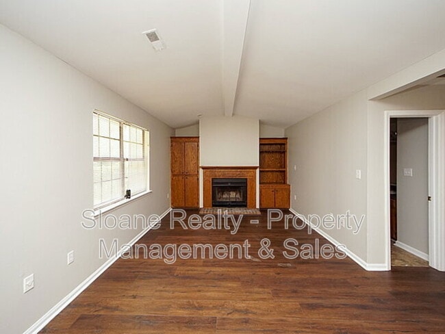 7616 Valleyview Cir in North Charleston, SC - Building Photo - Building Photo