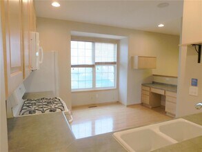 4723 Woodland Ave in Shakopee, MN - Building Photo - Building Photo