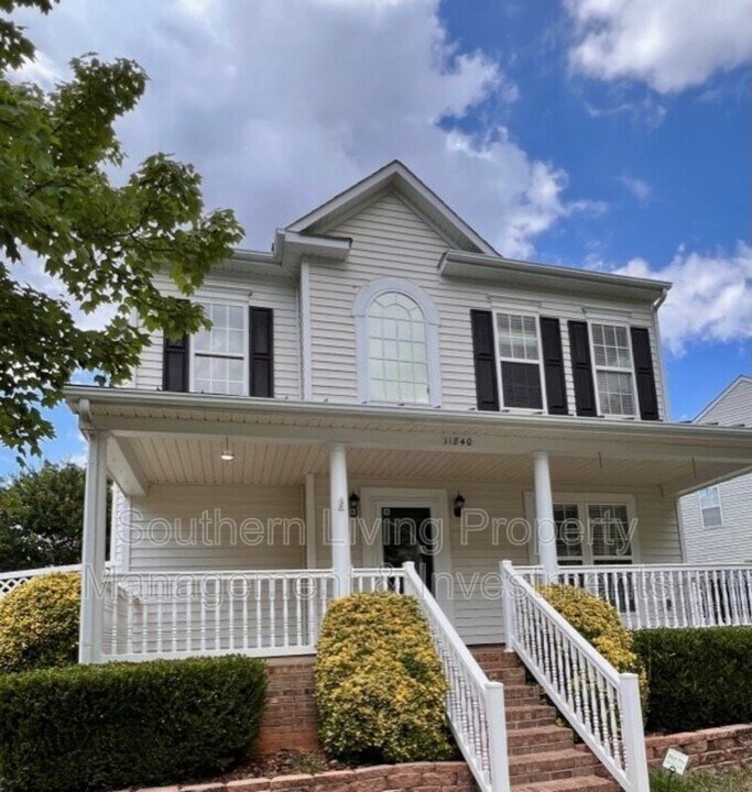 11840 Royal Castle Ct in Charlotte, NC - Building Photo
