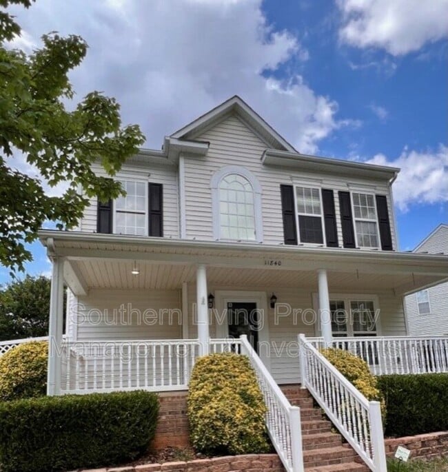 property at 11840 Royal Castle Ct