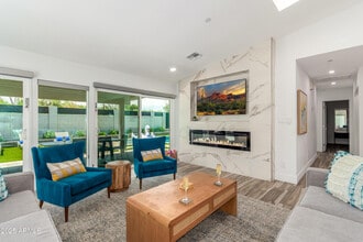 6020 N 77th Pl in Scottsdale, AZ - Building Photo - Building Photo