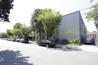 Mardi Gras Apartments Los Angeles Ca California Building Photo Mardi Gras Apartments In Los Angeles