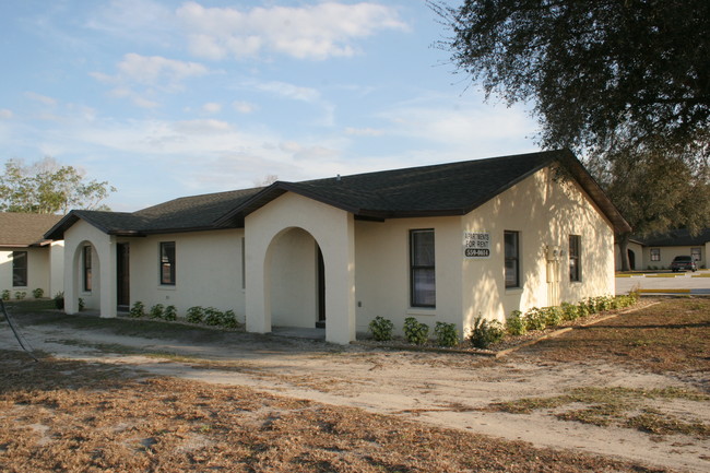 679 E Alfred Ave in Lake Alfred, FL - Building Photo - Building Photo