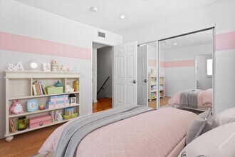5324 Kester Ave in Los Angeles, CA - Building Photo - Building Photo