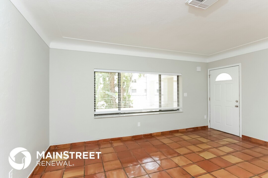 2035 Goldenrod St in Sarasota, FL - Building Photo
