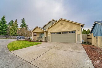 10402 NE 67th Ave in Vancouver, WA - Building Photo - Building Photo