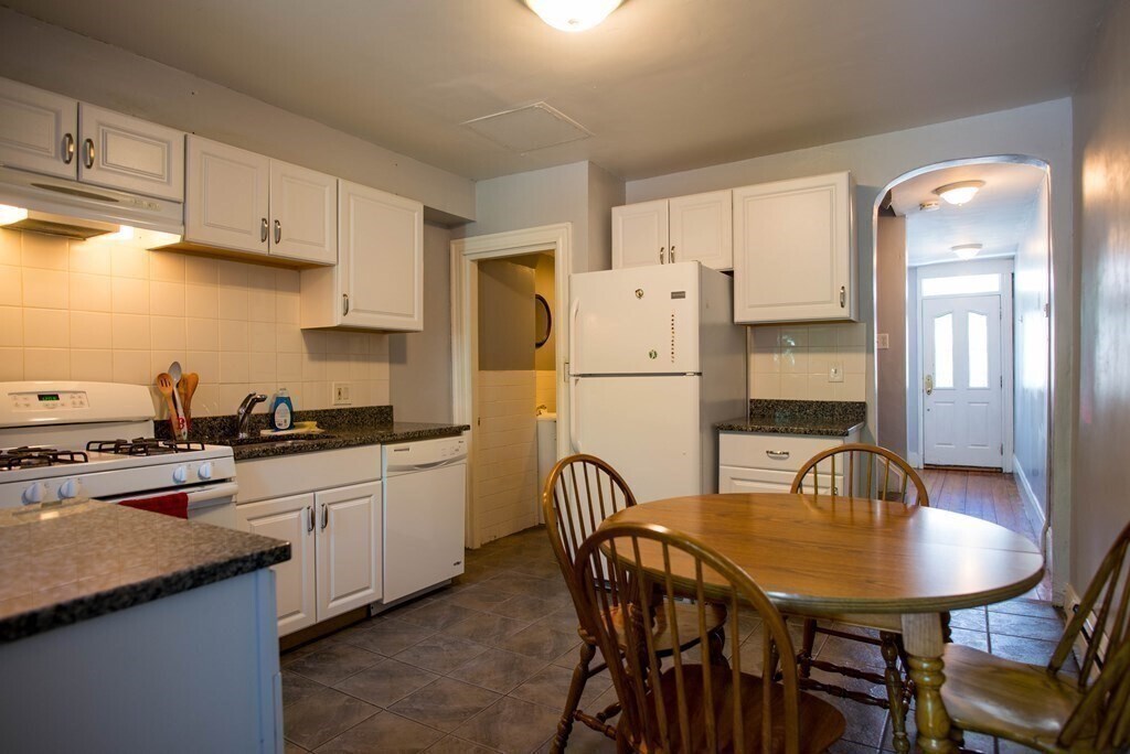70 Hammond St, Unit 1 in Roxbury Crossing, MA - Building Photo