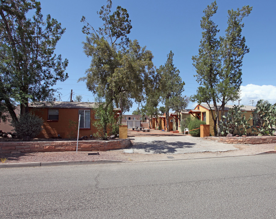 1141 E Adams St in Tucson, AZ - Building Photo