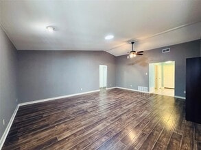 11209 Powder Mill Trl in Austin, TX - Building Photo - Building Photo
